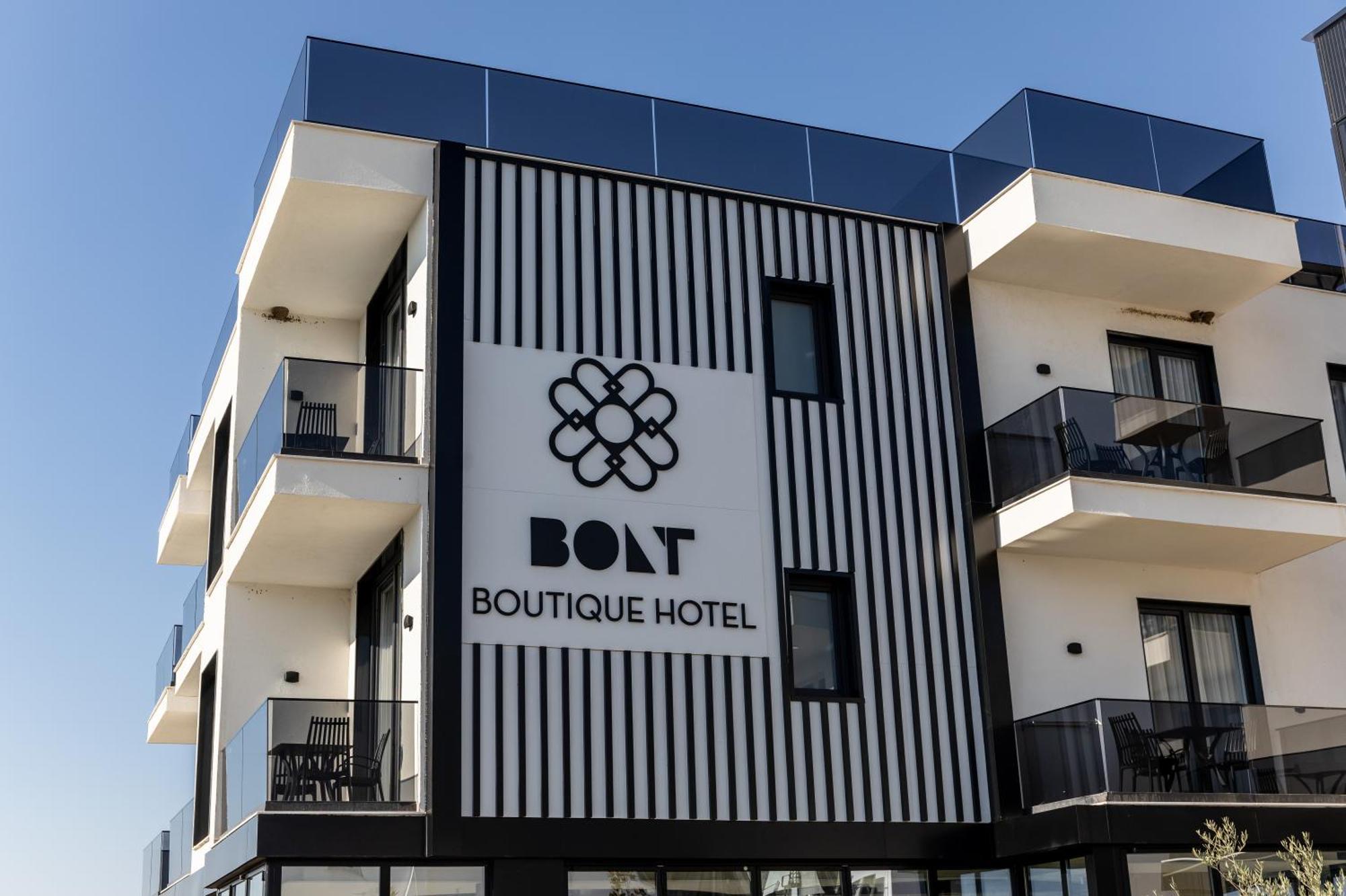 Bolt Boutique Hotel Lezhë Extérieur photo