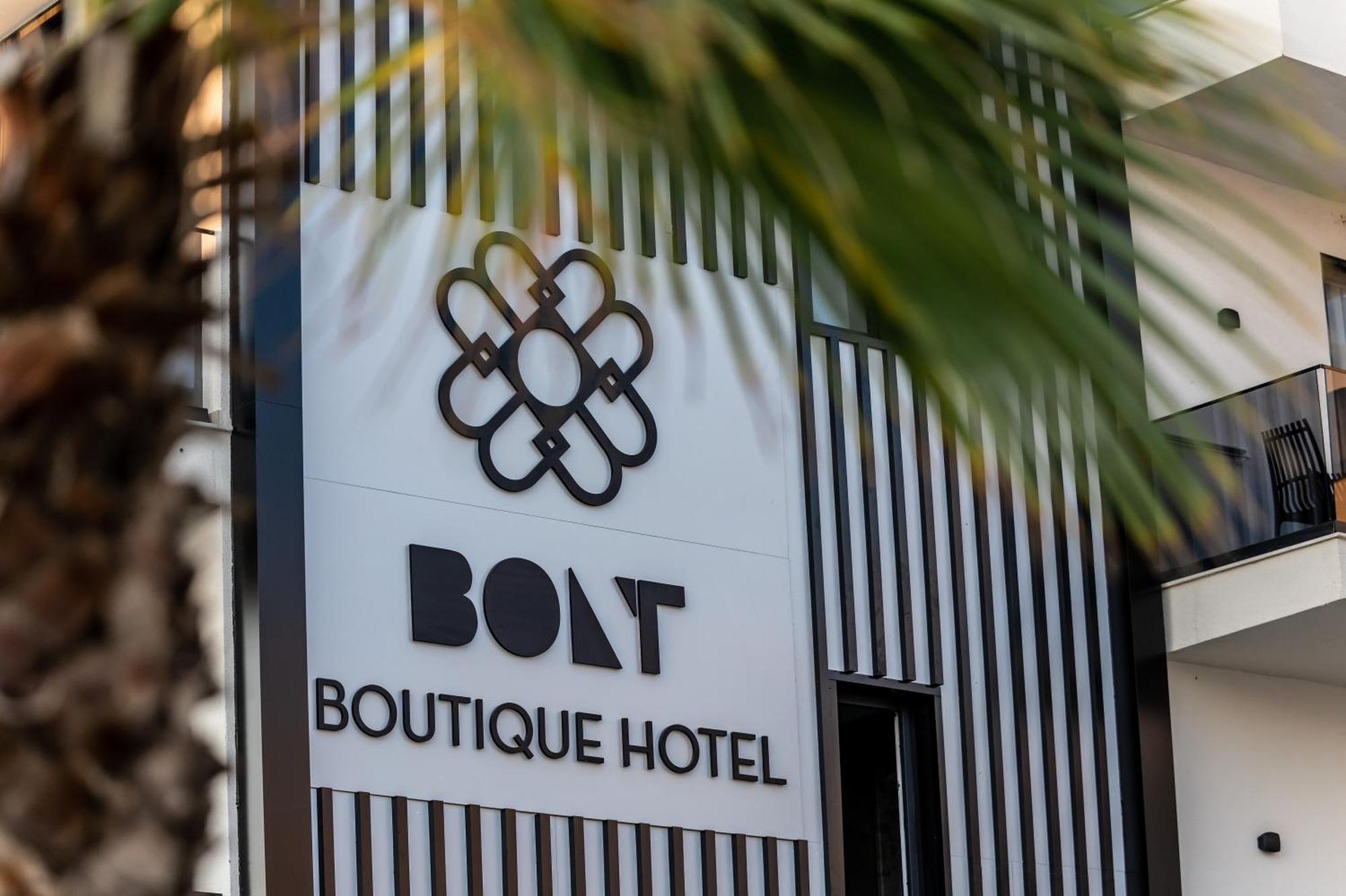 Bolt Boutique Hotel Lezhë Extérieur photo