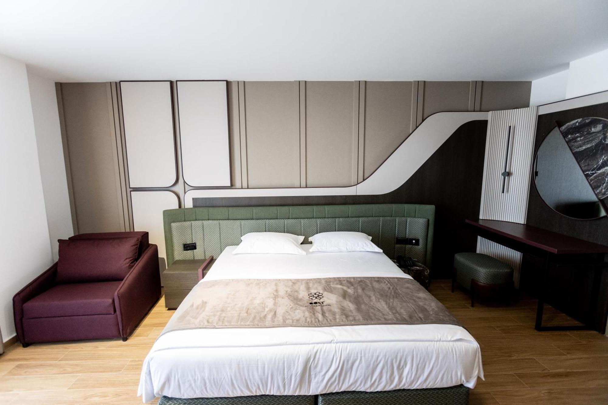 Bolt Boutique Hotel Lezhë Extérieur photo