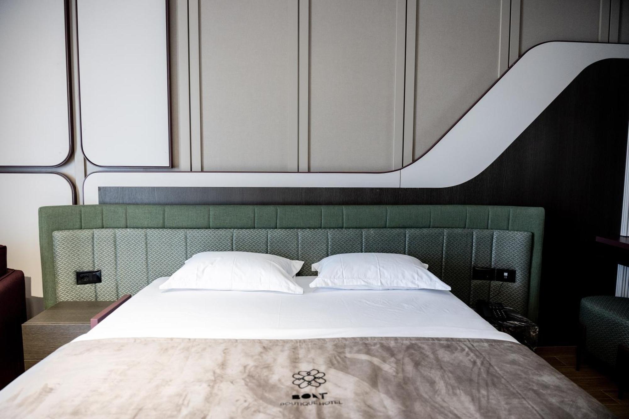Bolt Boutique Hotel Lezhë Extérieur photo