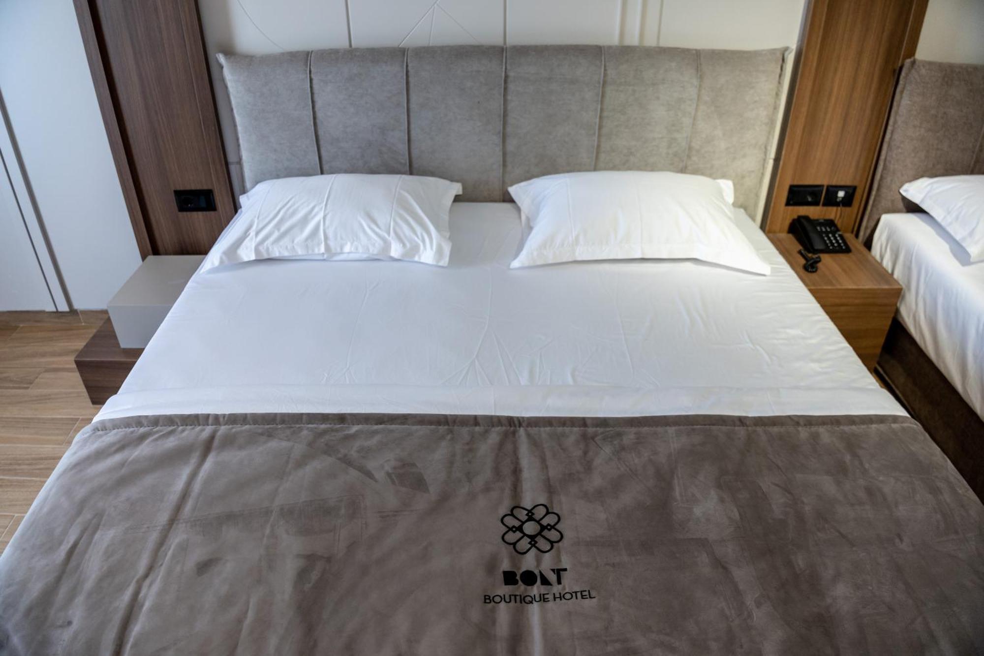 Bolt Boutique Hotel Lezhë Extérieur photo